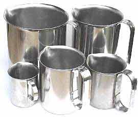 Becher mit Ausguss und Griff, Edelstahl 4301 (Beaker with outlet and grip, stainless steel 4301)