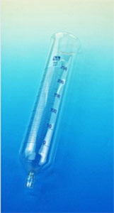 Infusionszylinder mit eingebrannter Permanent-Markierung, oben mit Loch unten mit Schlaucholive zur Verwendung in der Tiermedizin, ca.1000ml/20ml</p>Infusion cylinders graduated, for veterinary use</p>Verres gradus  perfusion, pour vtrinaires</p>Krankenhausbedarf,Praxisbedarf,Veterinrbedarf,Infusionszylinder